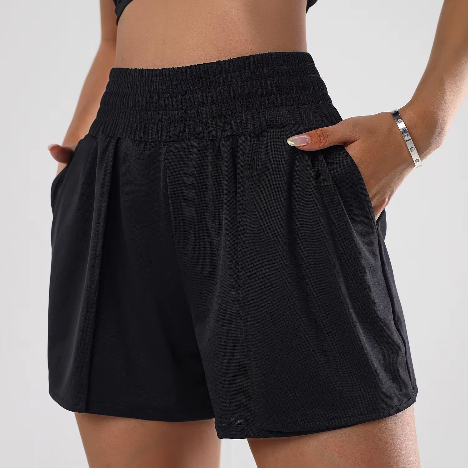 Spandex Sports Shorts with Phone Pockets Loose Yoga Shorts Women Clothing High Waist Gym Shorts Athletic Workout Leggings Woman